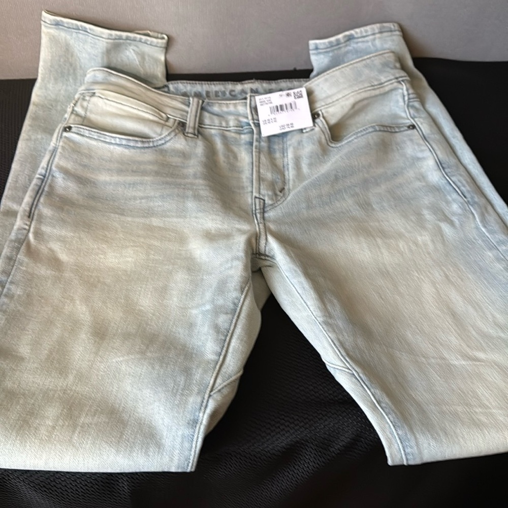 Men’s American Eagle 30x32 skinny jeans new